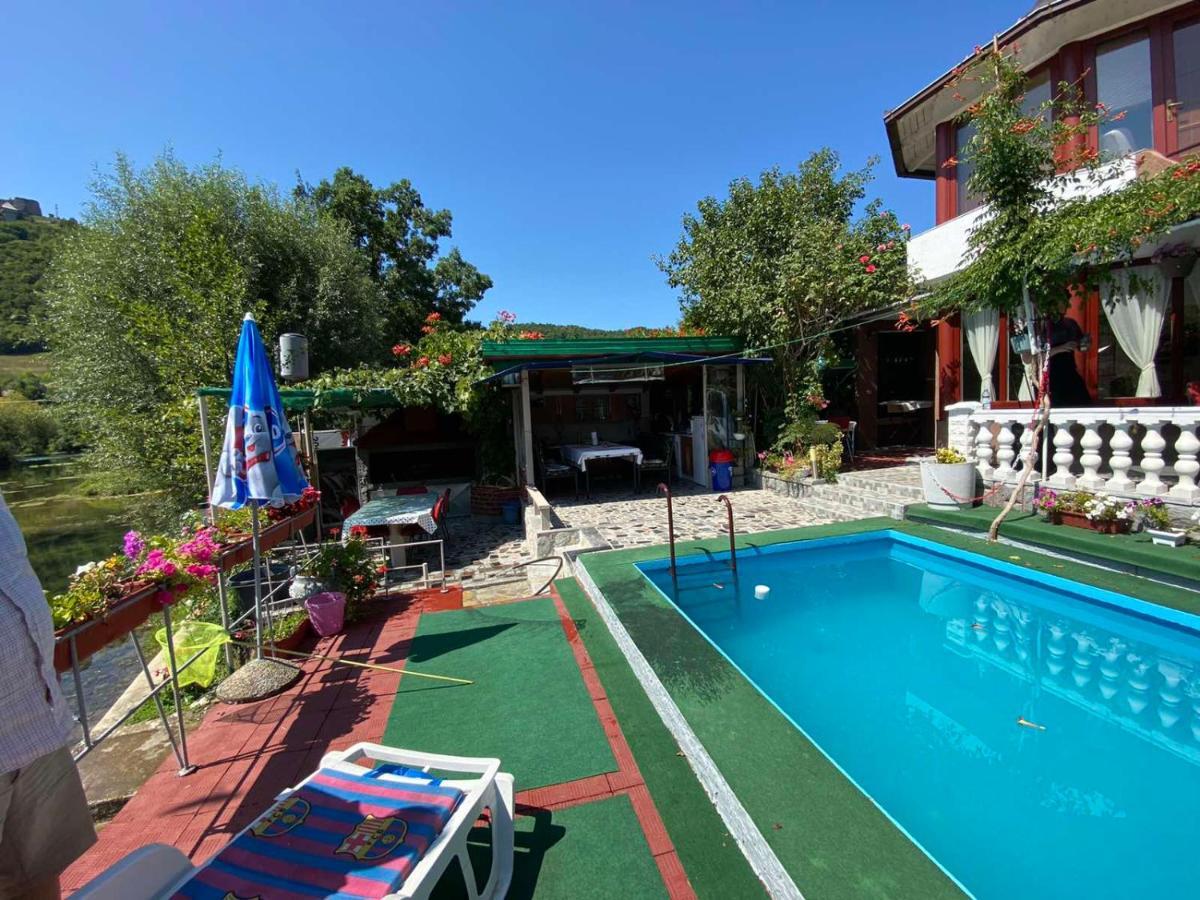 Villa Dino Kulen Vakuf Εξωτερικό φωτογραφία