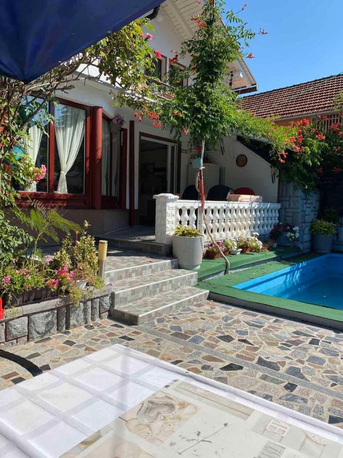 Villa Dino Kulen Vakuf Εξωτερικό φωτογραφία